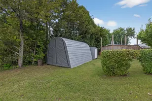 199 Hillwood Dr, Lake City, MN 55041 - Photo 5