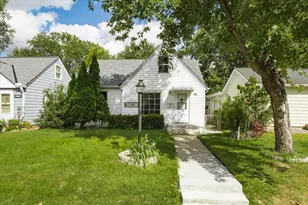 3828 Scott Ave N, Robbinsdale, MN 55422 - Photo 1