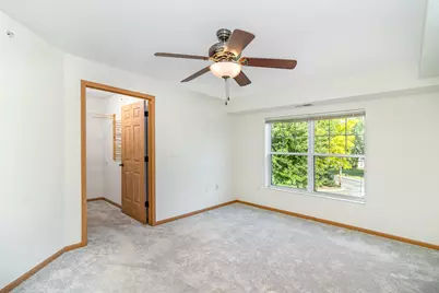 935 Ferndale Street N #210, Maplewood, MN 55119 - Photo 15