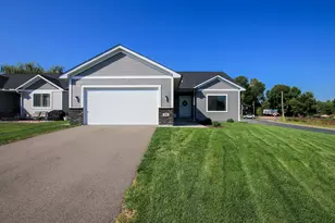 400 Grant Ave SE, Hutchinson, MN 55350 - Photo 1