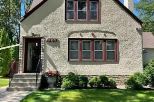 385 Chatsworth St N, Saint Paul, MN 55104 - Photo 1