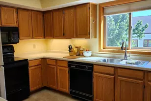 520 5th St SW, Willmar, MN 56201 - Photo 7