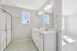 11279 Crestbury Dr, Woodbury, MN 55129 - Photo 17