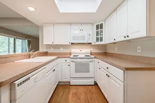 6105 Lincoln Dr, Edina, MN 55436 - Photo 5