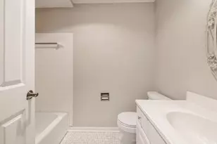 6105 Lincoln Dr, Edina, MN 55436 - Photo 21