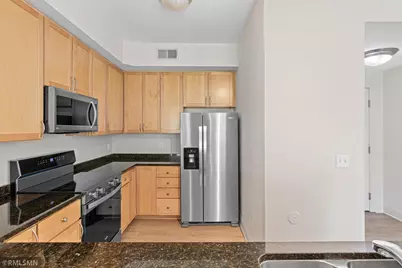 610 Main Street N #305, Stillwater, MN 55082 - Photo 9