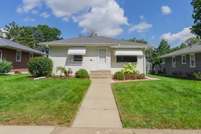 271 Roeller Avenue, West Saint Paul, MN 55118 - Photo 1