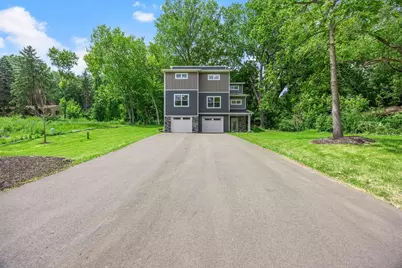 2817 Victoria Street N, Roseville, MN 55113 - Photo 5