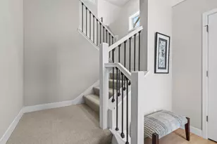 2817 Victoria St N, Roseville, MN 55113 - Photo 3