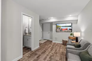 2817 Victoria St N, Roseville, MN 55113 - Photo 43