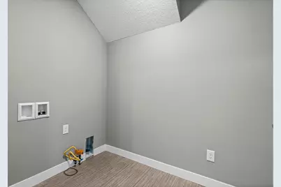 2817 Victoria Street N, Roseville, MN 55113 - Photo 29