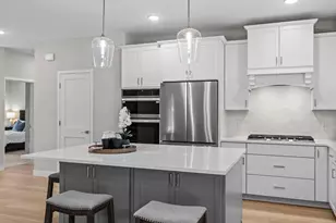 2817 Victoria St N, Roseville, MN 55113 - Photo 21