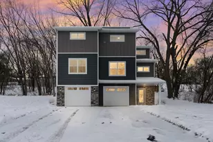 2817 Victoria St N, Roseville, MN 55113 - Photo 1