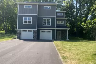 2817 Victoria St N, Roseville, MN 55113 - Photo 1