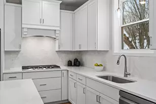 2817 Victoria St N, Roseville, MN 55113 - Photo 23