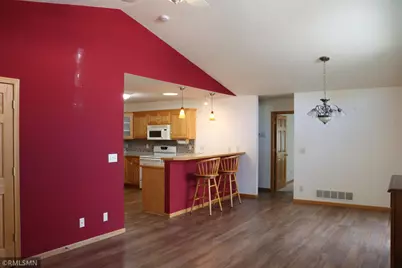 412 Riverview Avenue SE, Pine City, MN 55063 - Photo 3