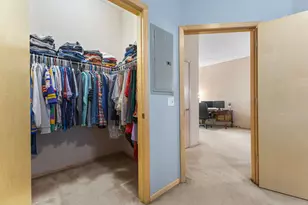 270 4th St E, Saint Paul, MN 55101 - Photo 15