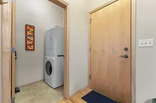 270 4th St E, Saint Paul, MN 55101 - Photo 11