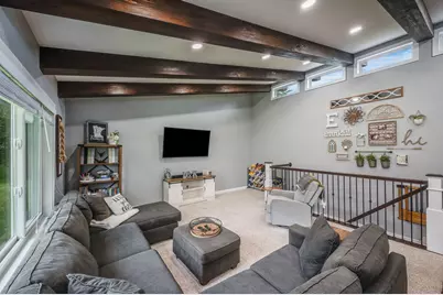 223 Oak Knoll Court, Blue Earth, MN 56013 - Photo 7