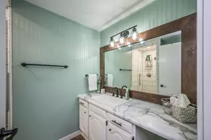 223 Oak Knoll Ct, Blue Earth, MN 56013 - Photo 31