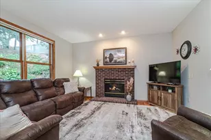 5903 Bryant Ln, Inver Grove Heights, MN 55076 - Photo 5