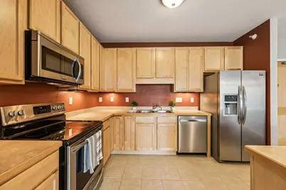 619 8th Street SE #208, Minneapolis, MN 55414 - Photo 5