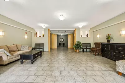 619 8th Street SE #208, Minneapolis, MN 55414 - Photo 35