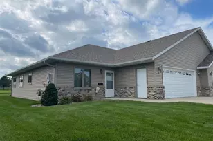 107 Brittany Way SE, Grand Meadow, MN 55936 - Photo 1