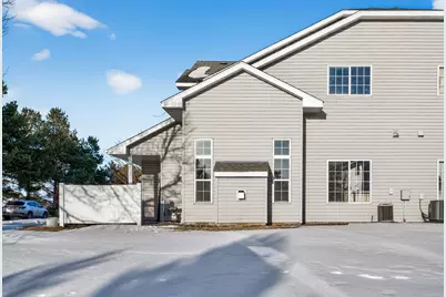 401 19th Place SE, Cambridge, MN 55008 - Photo 9