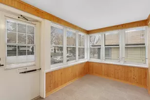 1078 Thomas Ave, Saint Paul, MN 55104 - Photo 3