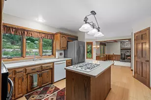 2360 Apache Ct, Mendota Heights, MN 55120 - Photo 17