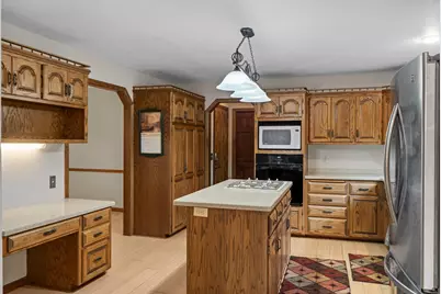 2360 Apache Court, Mendota Heights, MN 55120 - Photo 21