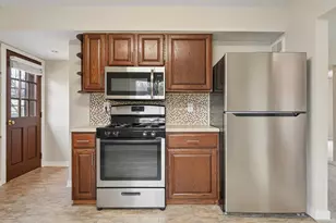 4518 Yates Ave N, Crystal, MN 55422 - Photo 3