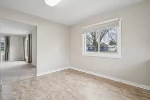 4518 Yates Ave N, Crystal, MN 55422 - Photo 9