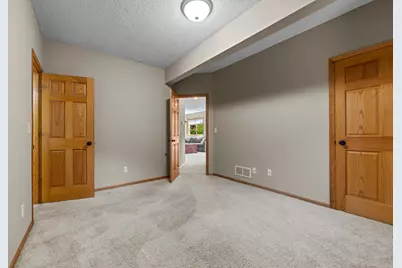 2226 Flora Court, Hugo, MN 55038 - Photo 33