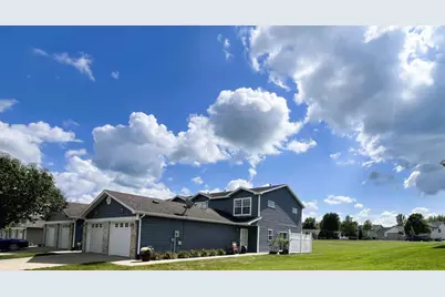 586 Pointe Court SW, Rochester, MN 55902 - Photo 1