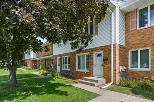 1984 Arkwright St, Maplewood, MN 55117 - Photo 1