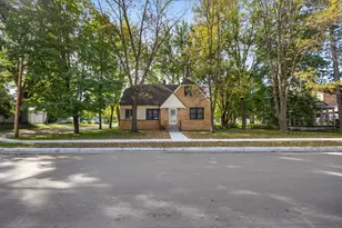 401 Central Dr W, Braham, MN 55006 - Photo 61