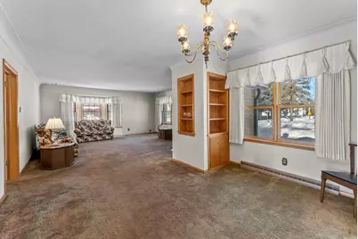 401 Central Drive W, Braham, MN 55006 - Photo 11