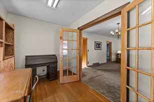 401 Central Dr W, Braham, MN 55006 - Photo 15