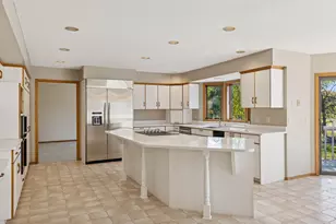 3 Hill Farm Cir, North Oaks, MN 55127 - Photo 17