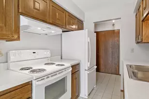 456 Summit Ave, Saint Paul, MN 55102 - Photo 21