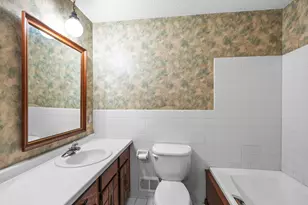 10433 Utah Rd, Bloomington, MN 55438 - Photo 23