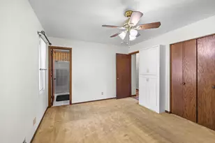 10433 Utah Rd, Bloomington, MN 55438 - Photo 17