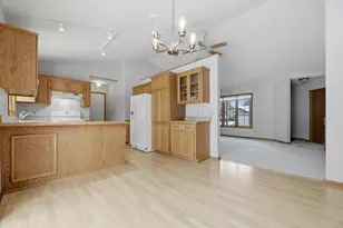 926 21st St SE, Saint Cloud, MN 56304 - Photo 7