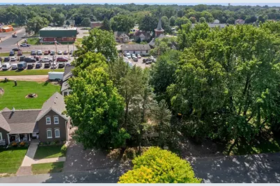 720 Bluff Avenue E, Shakopee, MN 55379 - Photo 3