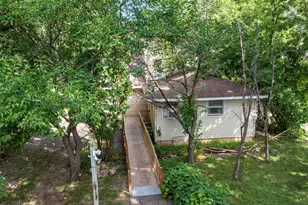 720 Bluff Ave E, Shakopee, MN 55379 - Photo 27