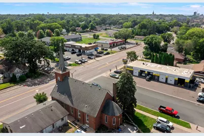 720 Bluff Avenue E, Shakopee, MN 55379 - Photo 7