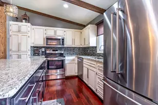 2925 Edgewood Dr N, Fargo, ND 58102 - Photo 25