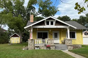 818 1st Ave NW, Faribault, MN 55021 - Photo 1